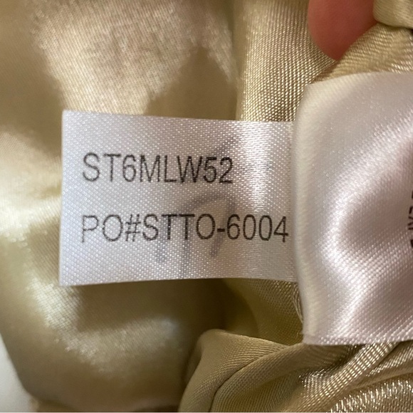 St. John Sport Leather Jacket in Tan / Cream Size Small - Picture 5 of 15